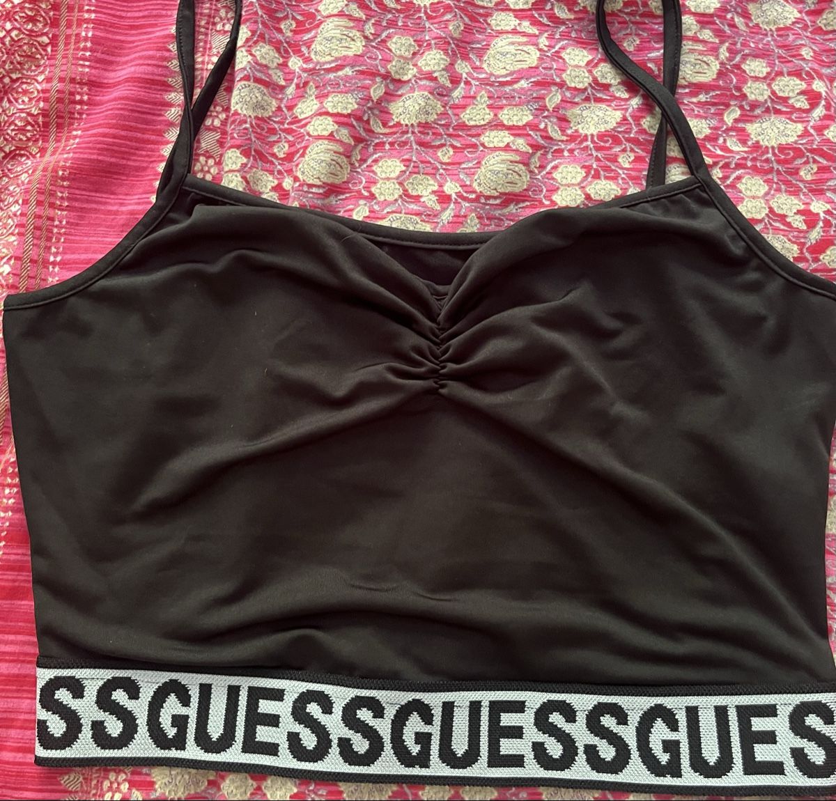 Guess Top: Schwarzes Spitzenoberteil, Grösse S mit unter Top – Nuovo (secondo la descrizione) da Baden venduto da Sandra148 2