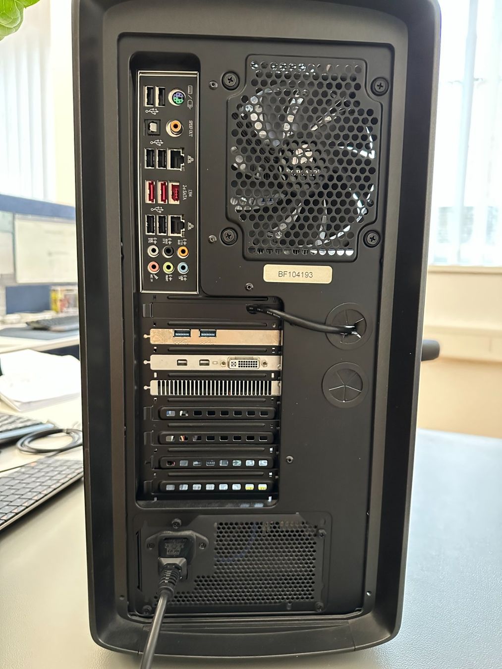 PCs: Intel Xeon Computer / Workstation / ca. 10-jährig – Gebraucht aus Winterthur von  3