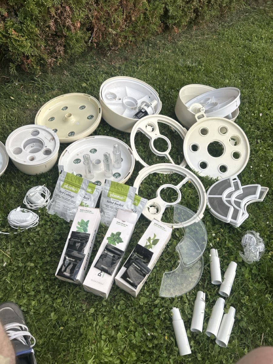 Growbox Altro: Plantui Smart Garden - Indoor - – Usato da Rorschach venduto da delia84 1
