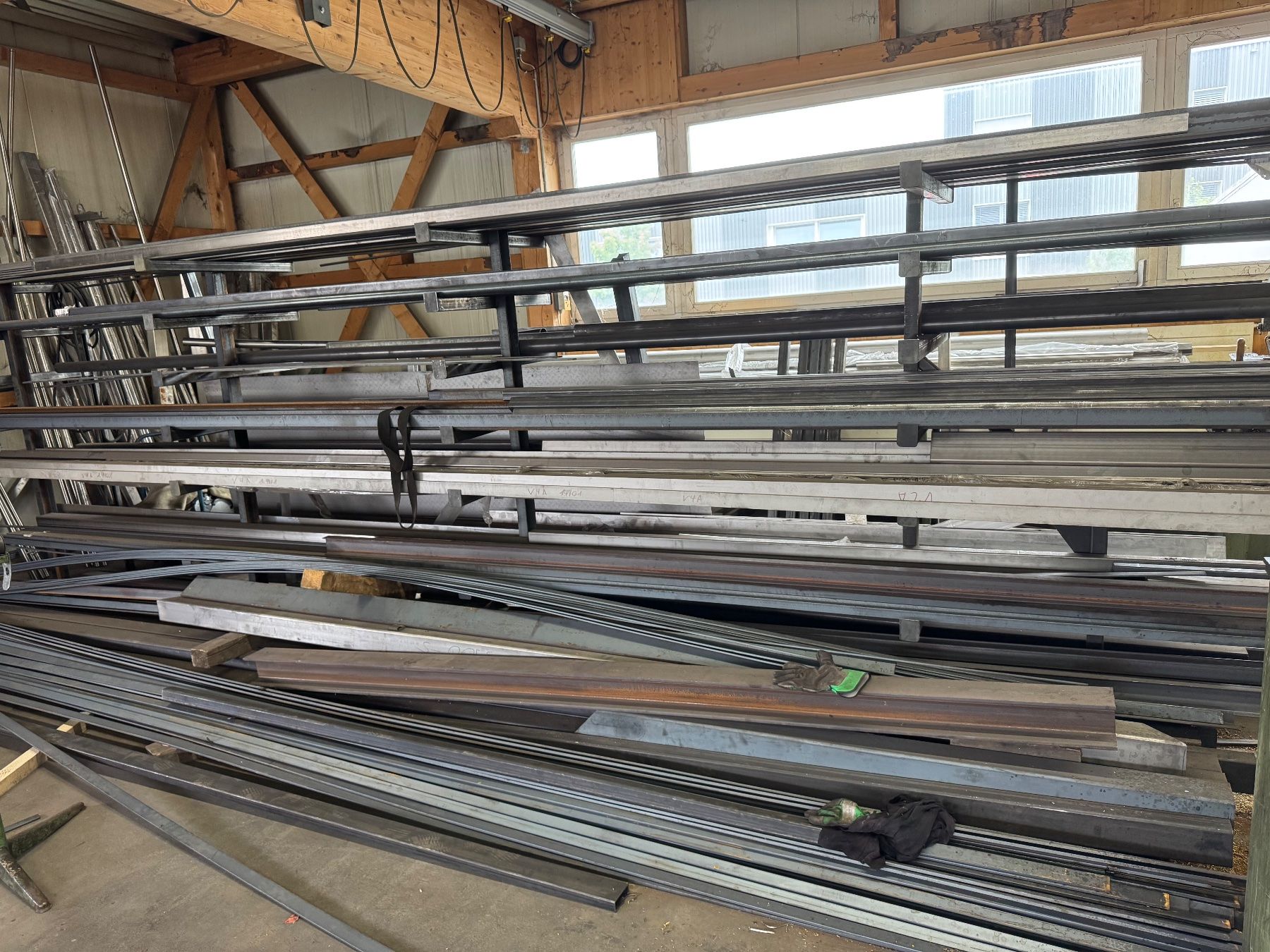 Alle Werkzeuge: Diverses Material – Gebraucht aus Hermetschwil-Staffeln von gta8 1