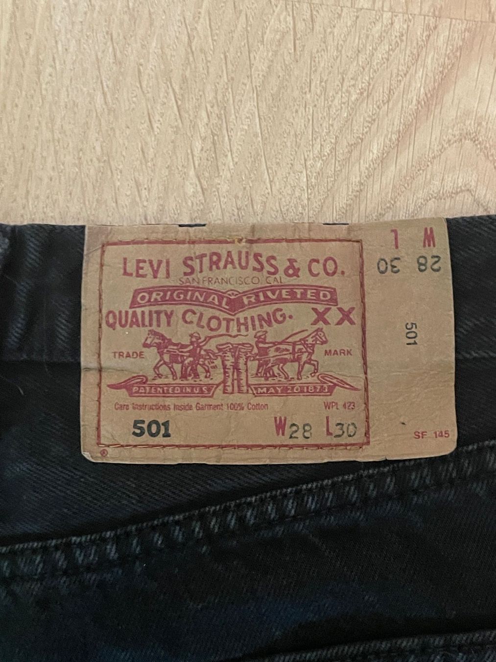 Levi's Jeans: Levi's Jeans 501 W28 L30 – Gebraucht aus ZUFIKON von SULMI01 2