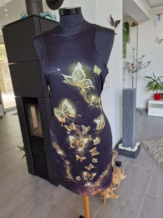 Kleid mit Schmetterlingen NEU