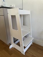 Lernturm tiSsi weiss aus Holz für Kinder gebrauchter Zustand