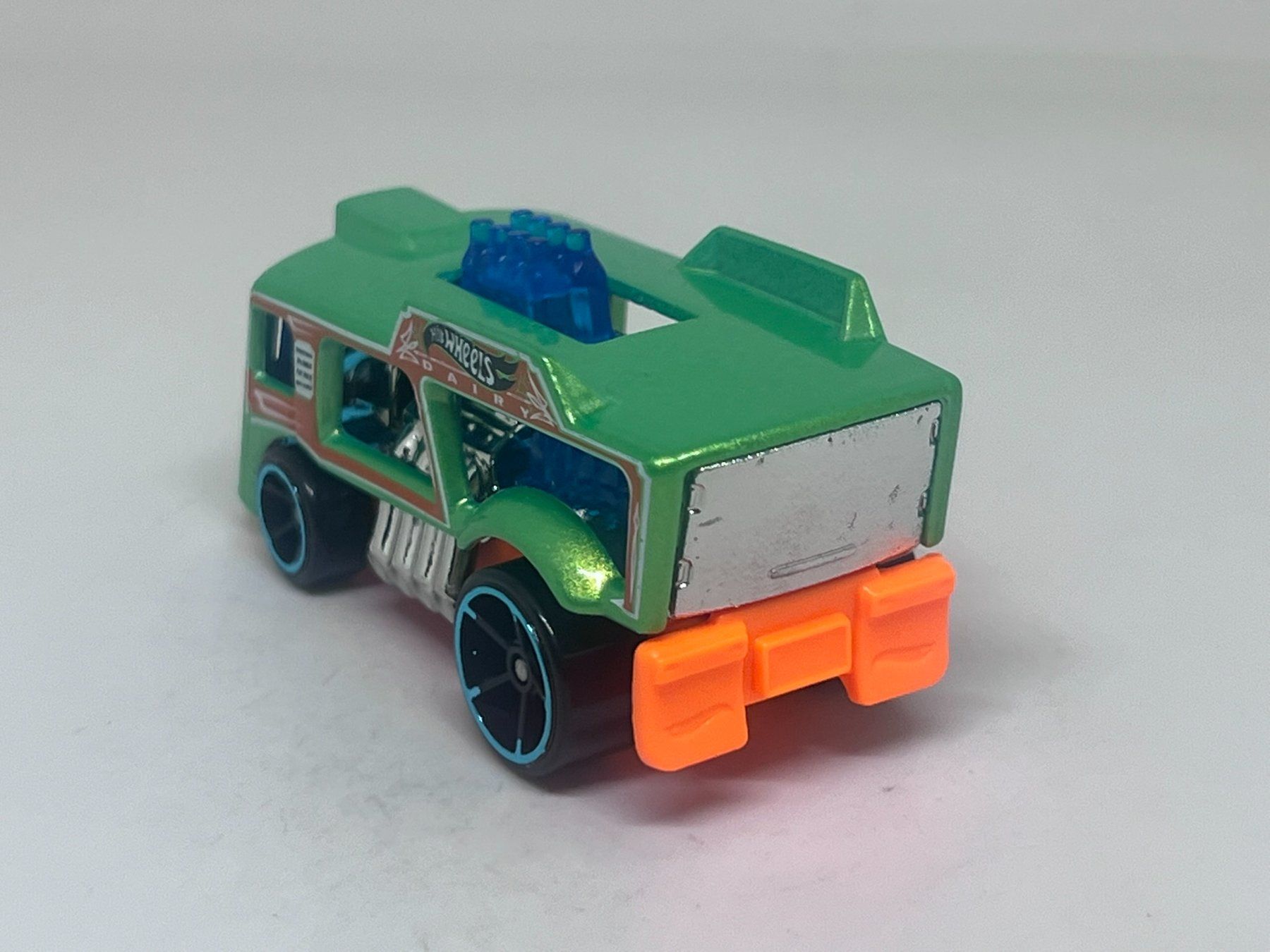 Hot Wheels Modellini d'auto: Hot Wheels Chill Mill #356 – Usato da Wildegg venduto da LaaBoutique 2