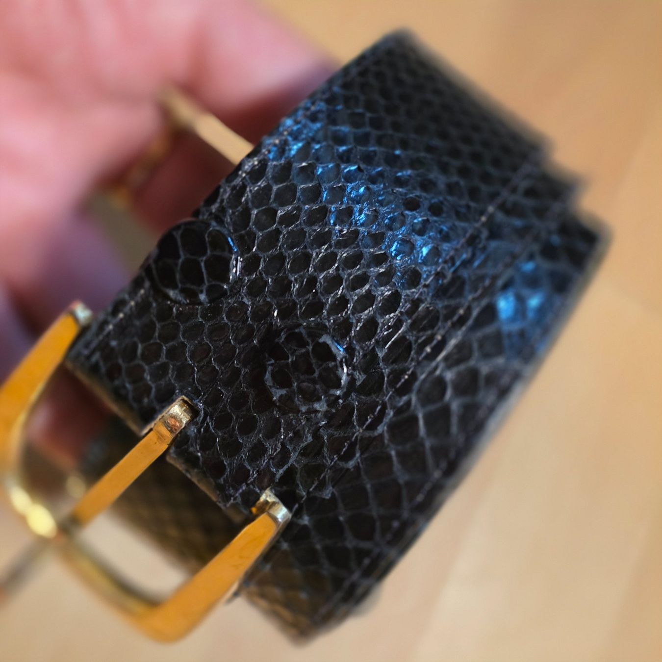 Cinture: Eleganter schwarzer Gürtel mit Schlangenmuster – Usato da Wald ZH venduto da CapLux 1