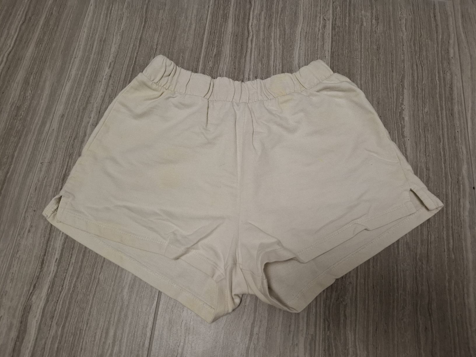 Pantaloni: short blanc-jaune/crème tie-dye taille 146 – Usato da Ecublens FR venduto da ame_y8tq