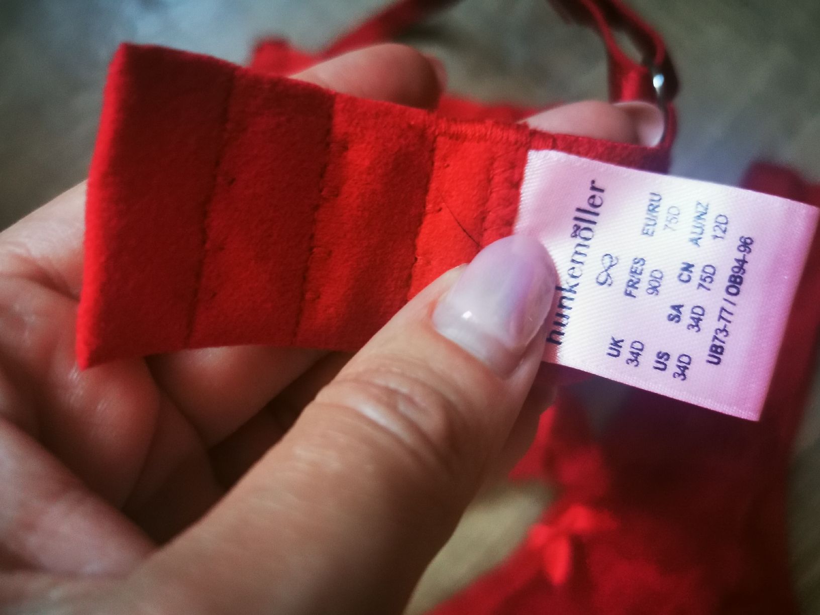 Hunkemöller Sonstige Unterwäsche: Dessous-Set Rot Spitze mit Strasssteinchen Gr. 75D M – Neu (gemäss Beschreibung) aus Balsthal von Leila_Luna 4