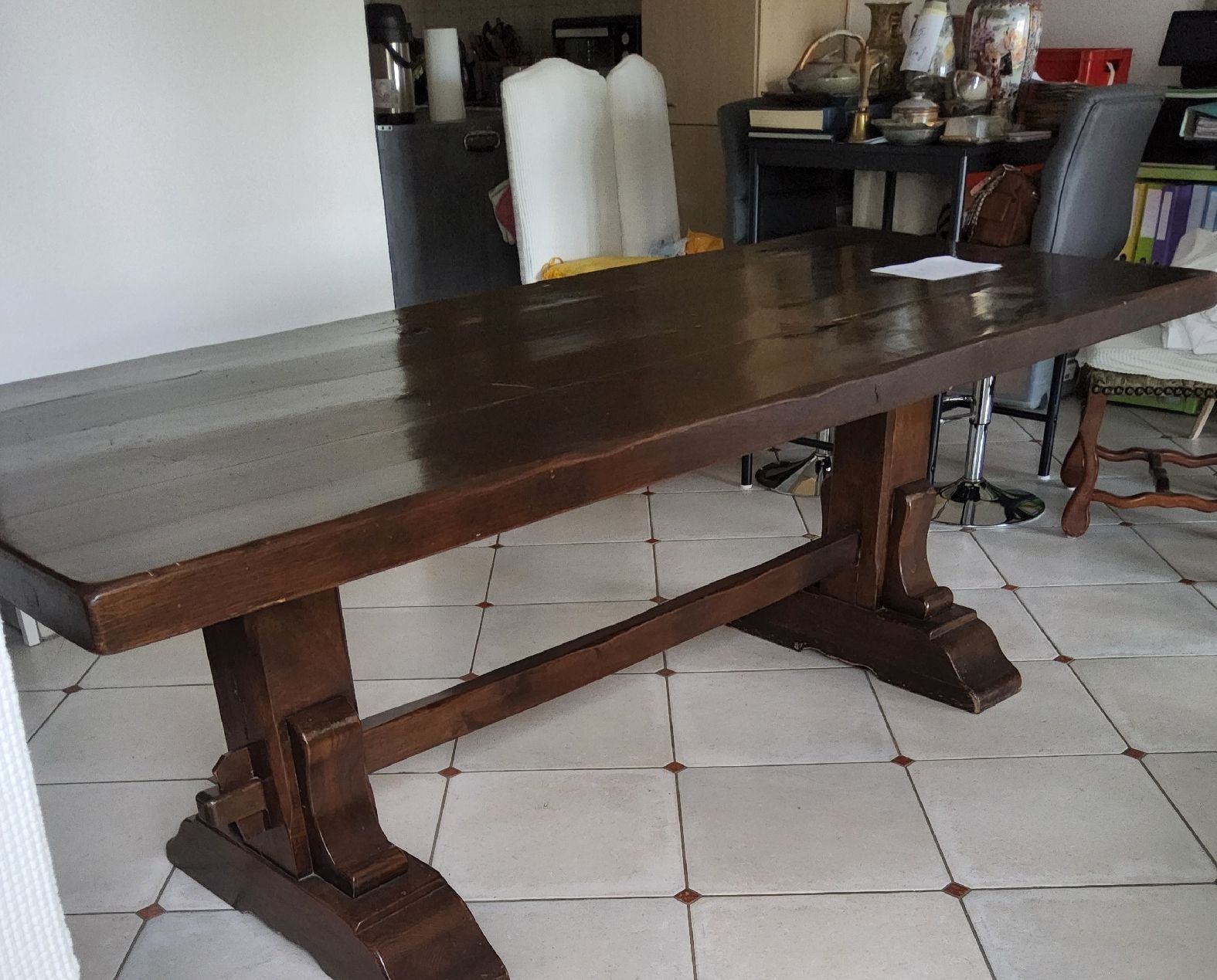 Set di tavolo e panche: table en bois massif  – Usato da Céligny venduto da mon_h2ks