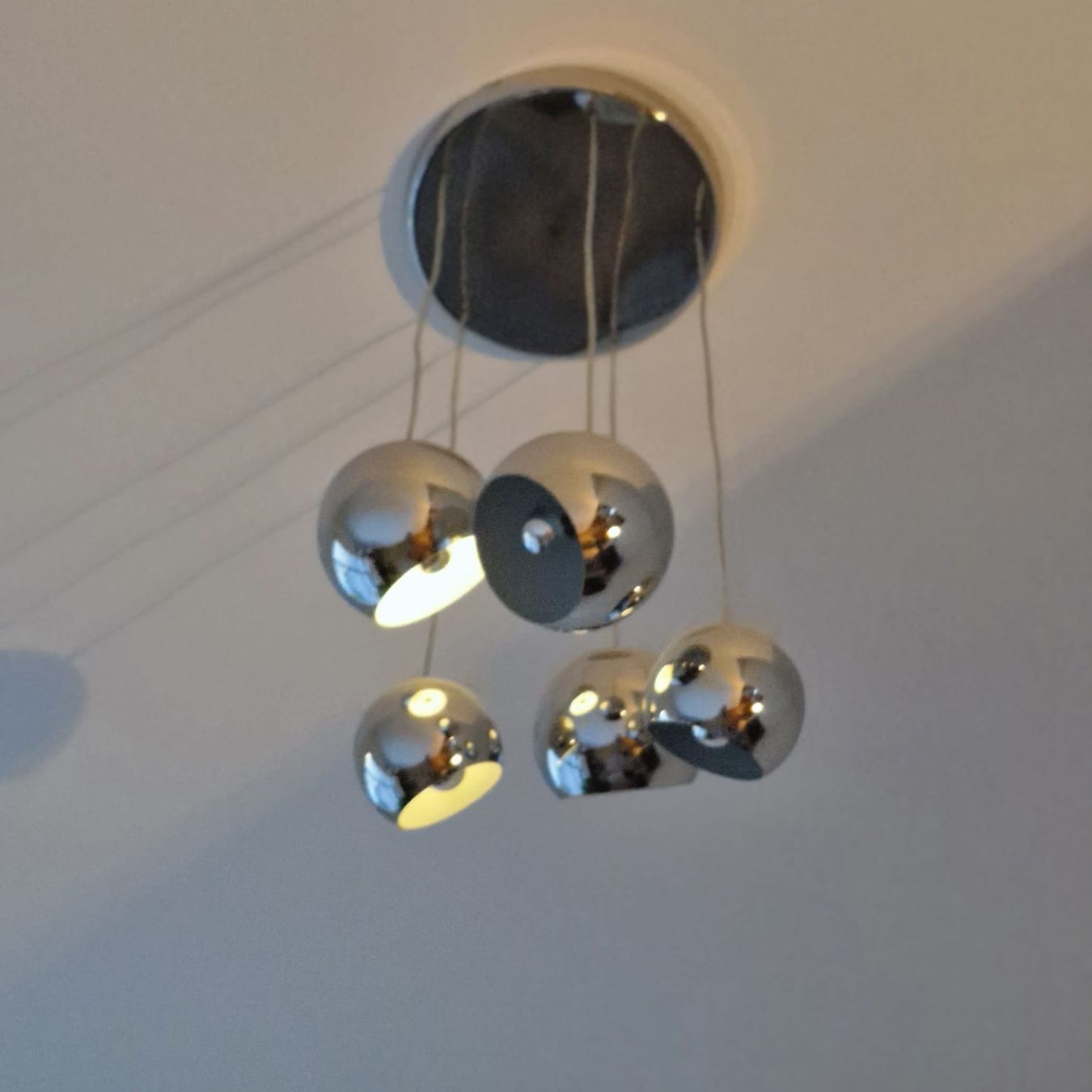 Lampadari & plafoniere: Kaskaden-Pendelleuchte im Space-Age-Design – Usato da Zürich venduto da monikahaefliger 5
