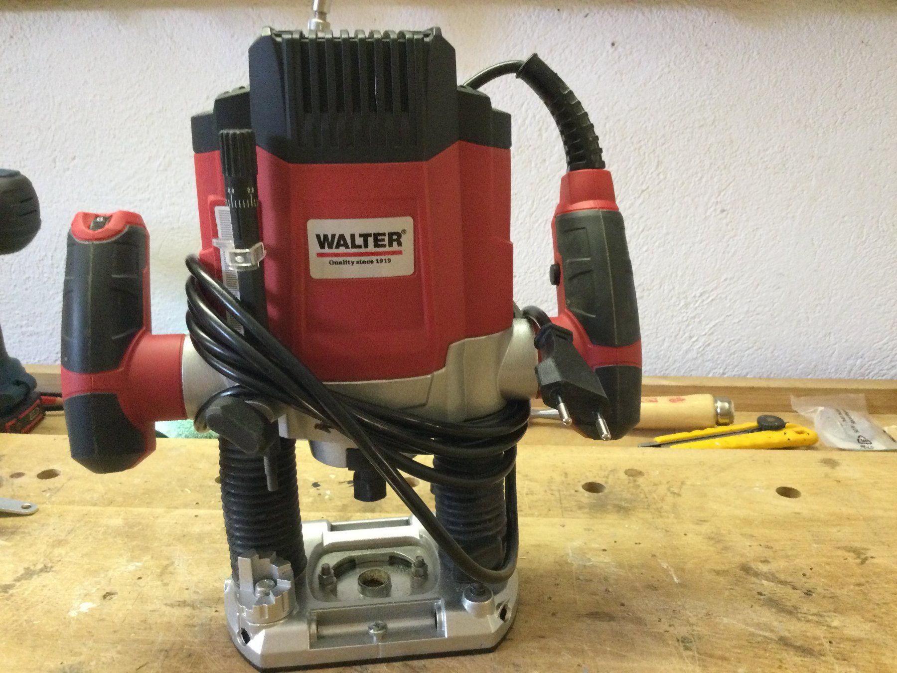 Alle Maschinen: Oberfräser 1200 W – Gebraucht aus Aarwangen von hescho54 1
