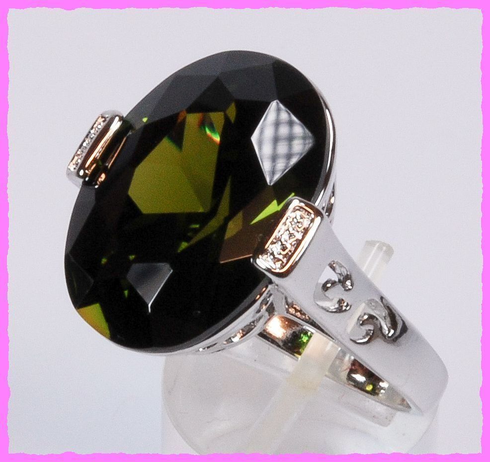 Anelli: Bezaubernder Ring mit grossem Zirkon – Nuovo e nell'imballaggio originale da Oberglatt ZH venduto da Diamond-Girl
