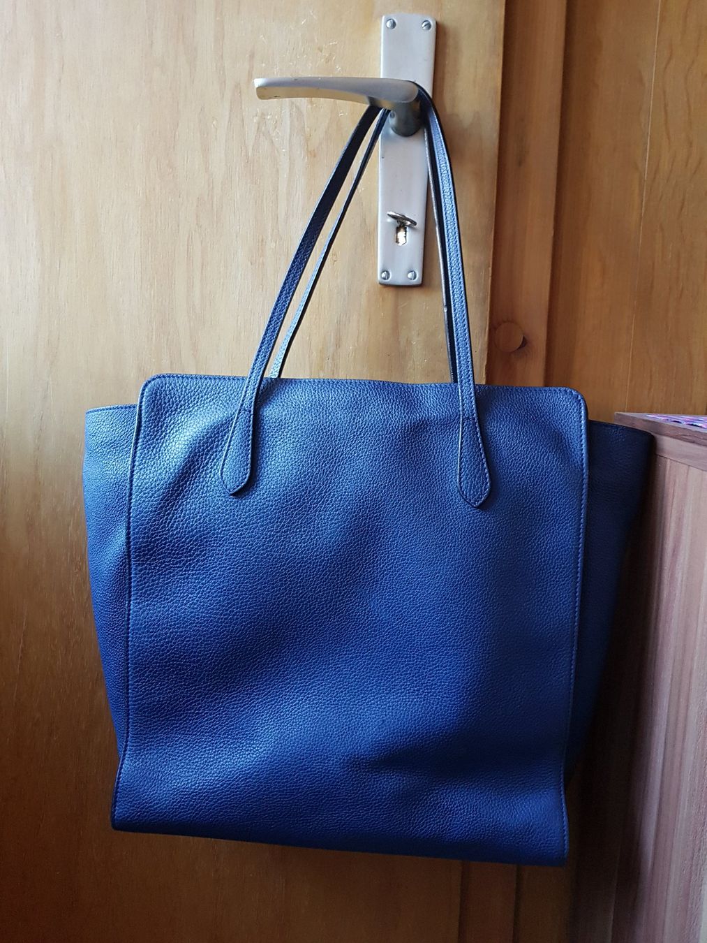 Gucci Taschen für Damen: Gucci Lederhandtasche – Gebraucht aus Zweisimmen von Adorable 1