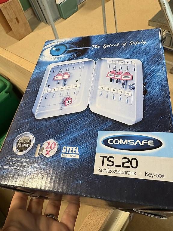 Alimentazione elettrica: Comsave TS_20 Schlüsselschrank – Usato da Luzern venduto da san_cbm8