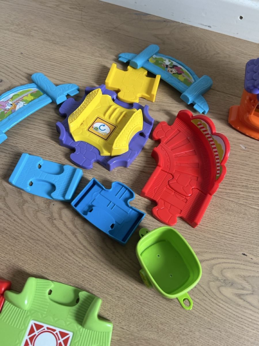 Vtech Jouets: VTech Micky Maus Bahnhof- Zug-Spielset – D'occasion à Oensingen par katepe 5