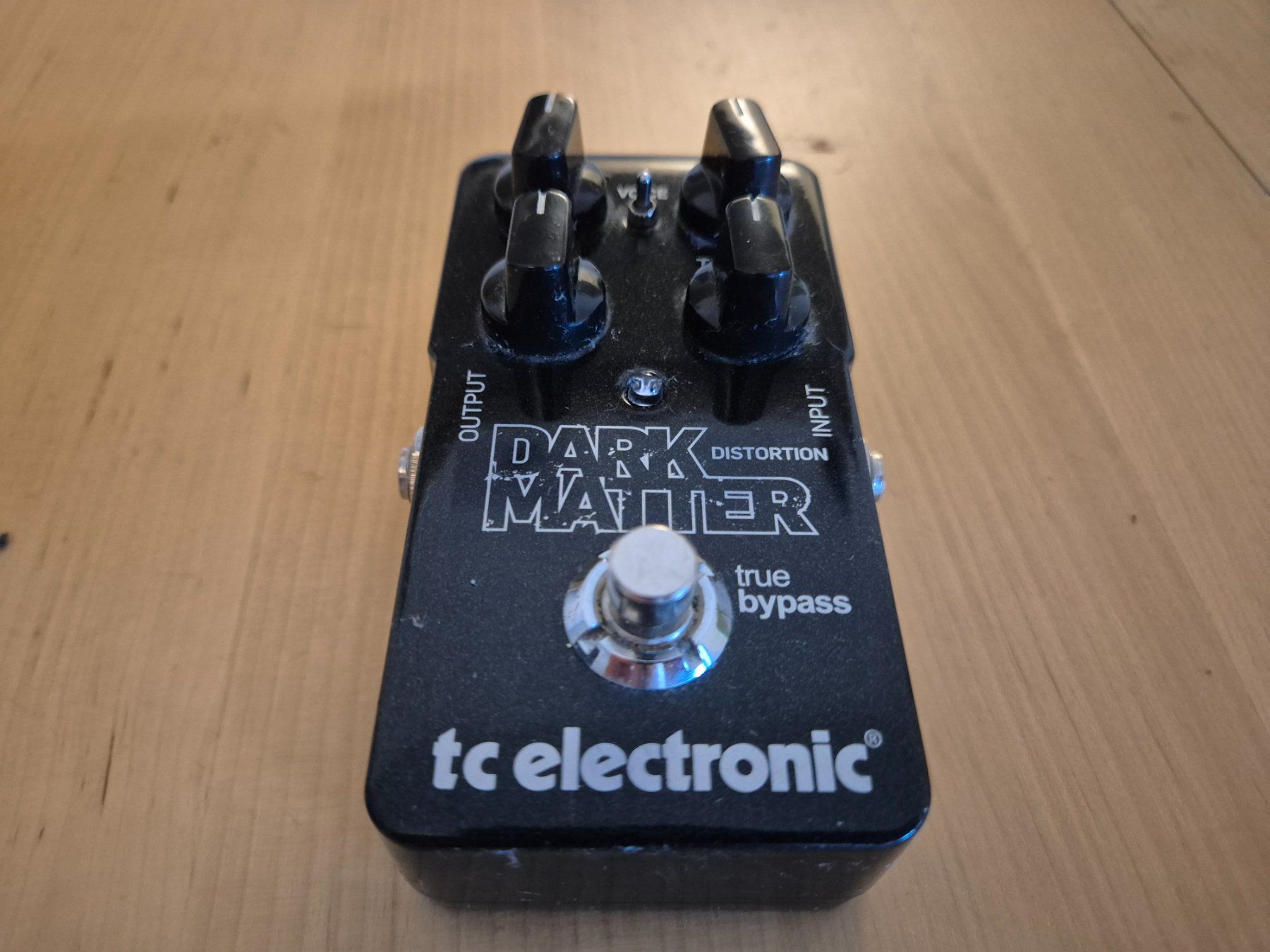 Strumenti musicali: TC Electronic Dark Matter Distortion Pedal – Usato da Zürich venduto da Mike_D