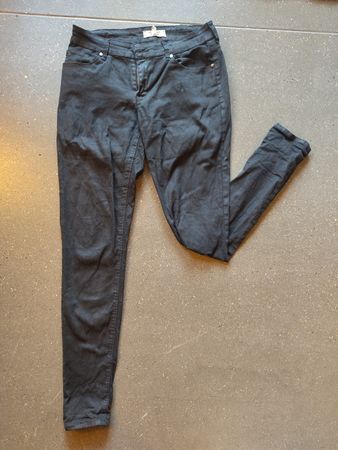 Schwarz Hose MANGO