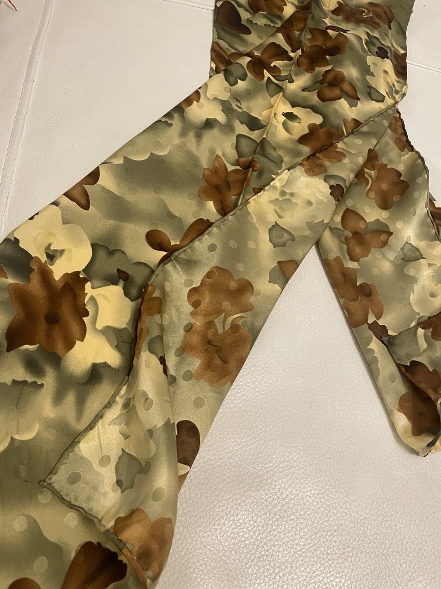 Foulard & Sciarpe: Seiden Schal 🌸 – Usato da Opfikon venduto da Luis144 4