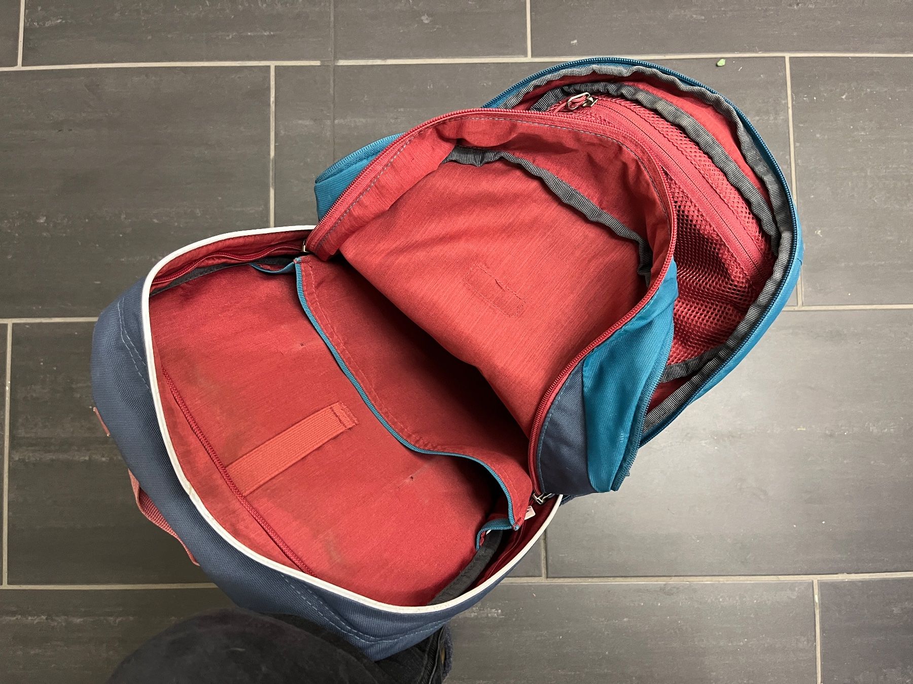 Borse & Zaini: Schulrucksack Deuter – Usato da Zürich venduto da DuA03 4