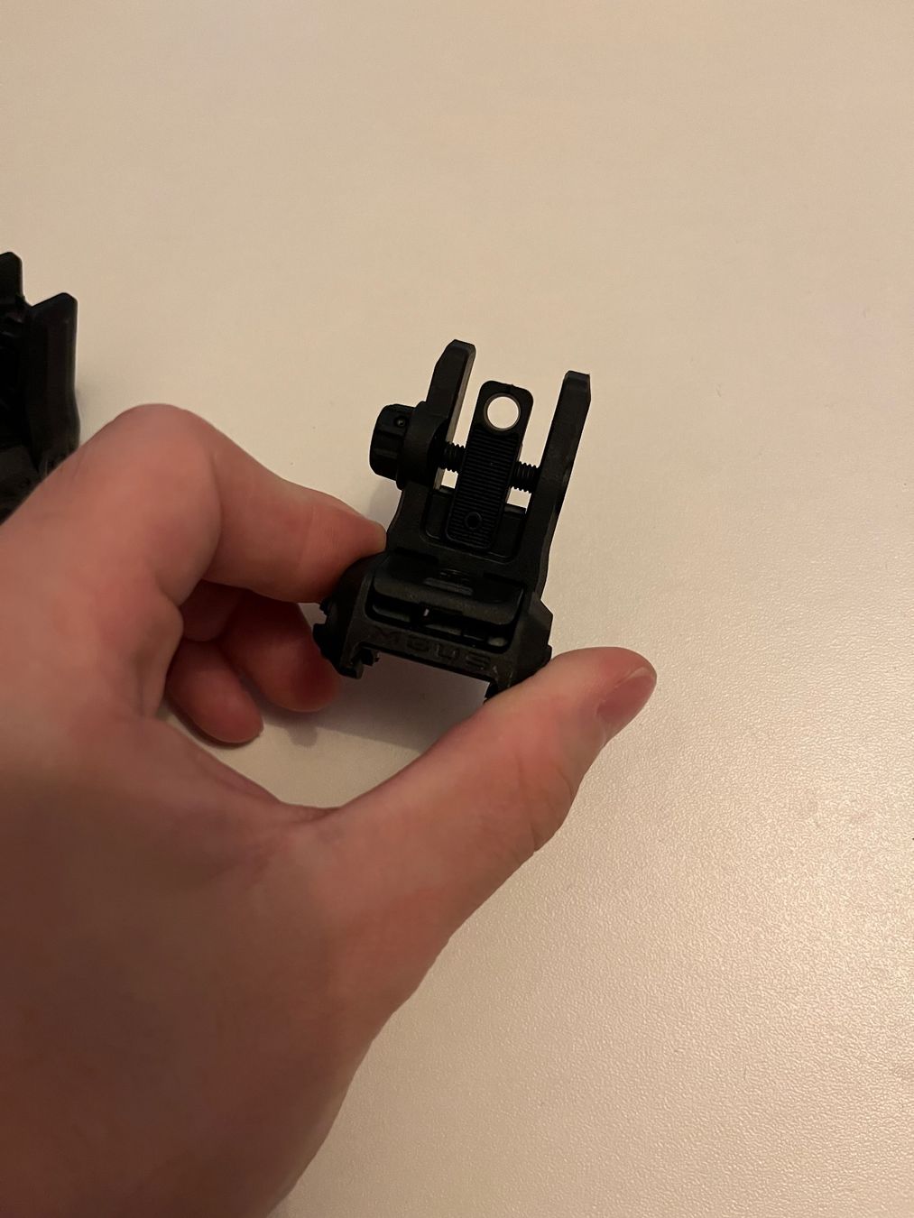 Tiro a segno: Magpul MBUS 3 Front and Back-Up Sight - Schwarz – Nuovo (secondo la descrizione) da Staufen venduto da phoenixmaster13 2