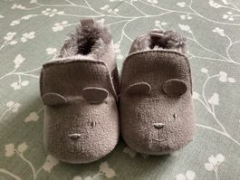 gefütterte Bebefinkli von DouDou 0-6mt