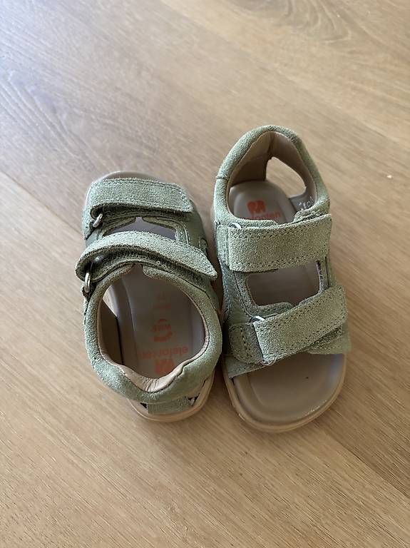 Elefanten Schuhe für Jungen: Elefanten Sandalen – Gebraucht aus Kreuzlingen von Izsibitzi_26 1