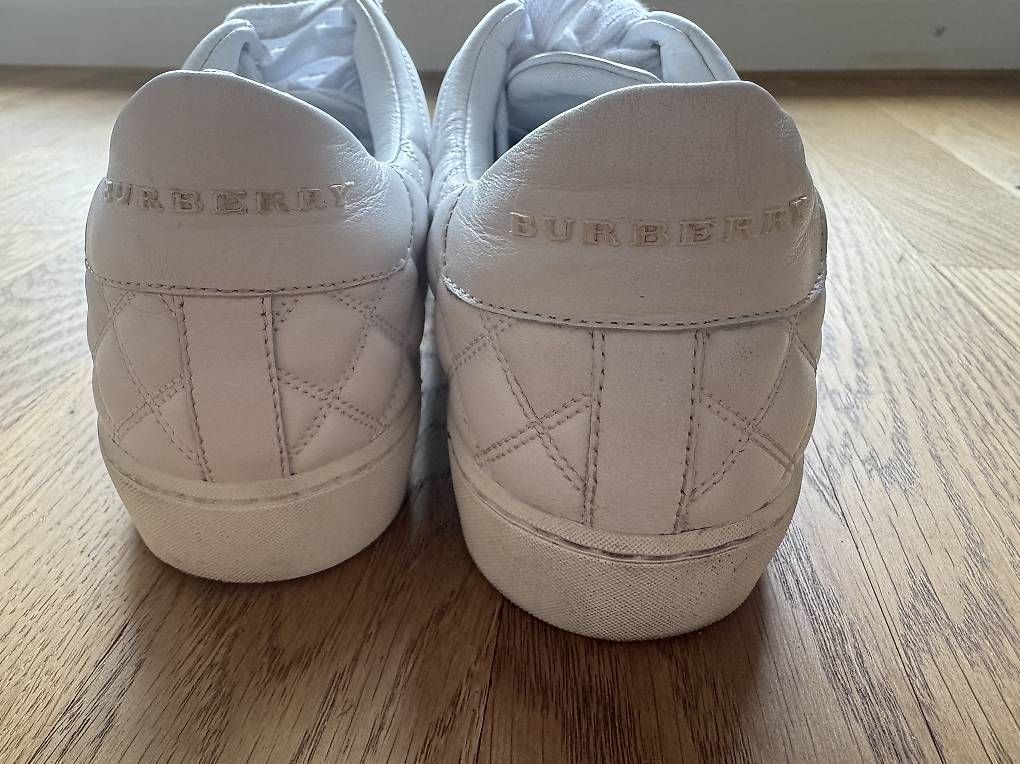 Scarpe da donna: Burberry Sneakers Size 36 – Usato da Erlenbach ZH venduto da mau_sk2v 3