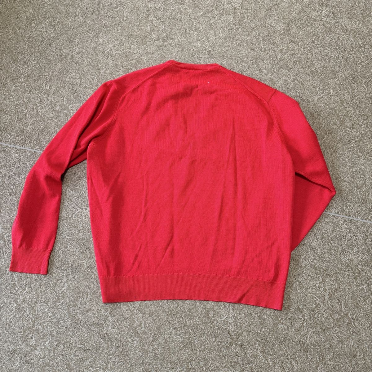 Lacoste Maglioni & Felpe: Lacoste Red V-Neck Sweater, Size 7, Classic Style! – Usato da Bülach venduto da Agixs. 6