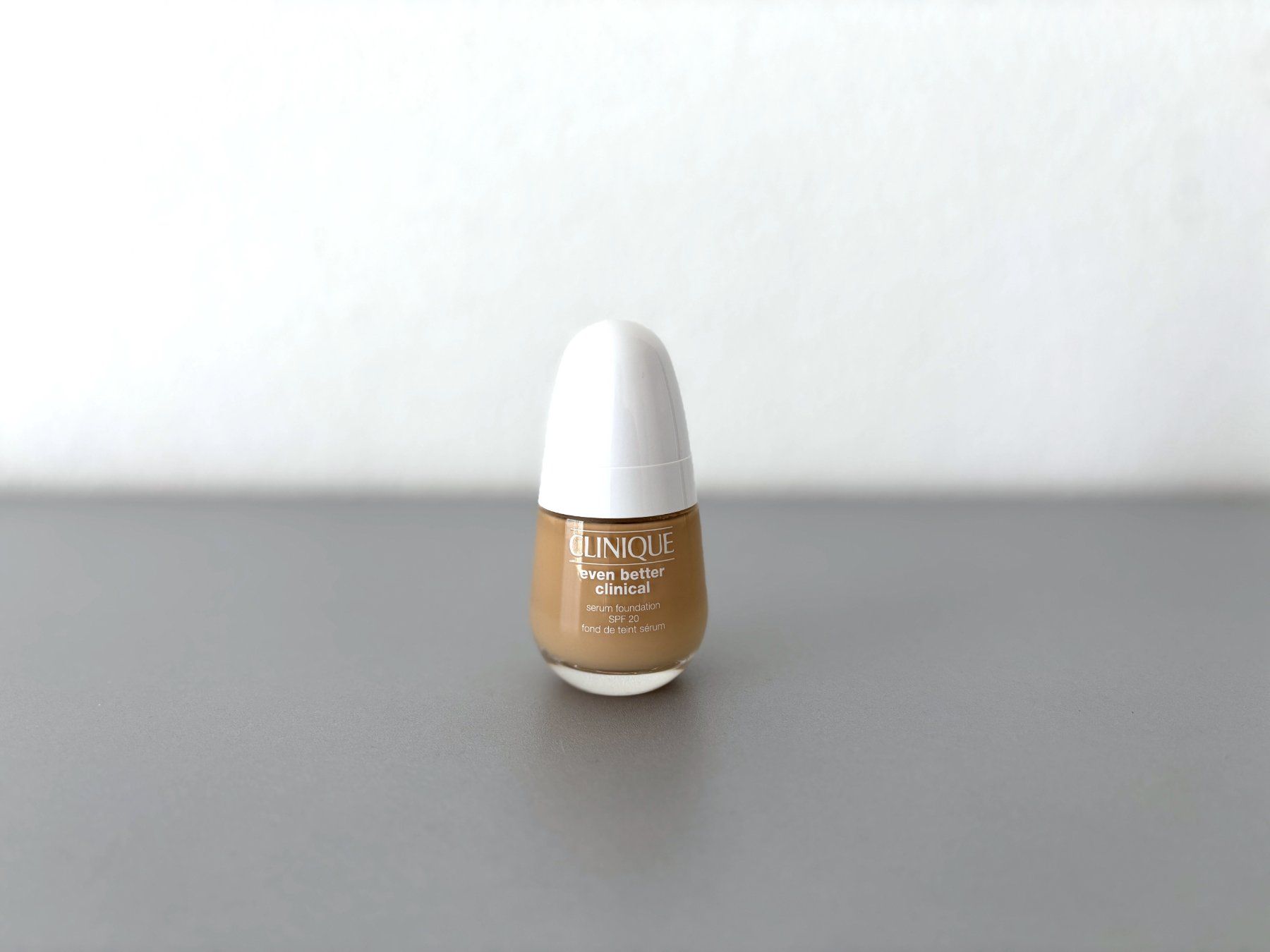 Clinique Make-up: Make-up Clinique Serum Foundation SPF20 Kosmetik – Usato da Holzhäusern ZG venduto da paula_w