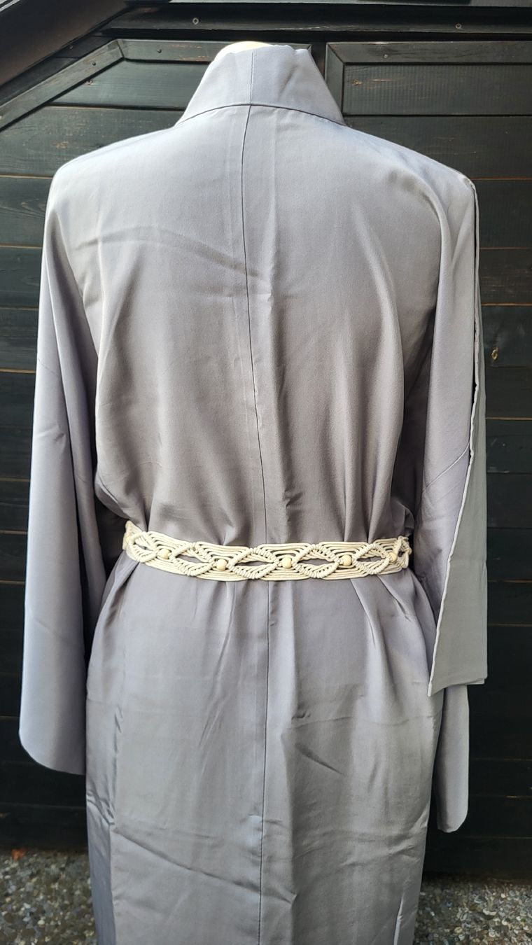 Internationale Kunst: Kimono en soie gris – Neu (gemäss Beschreibung) aus Fribourg von VictoriaShop7 2
