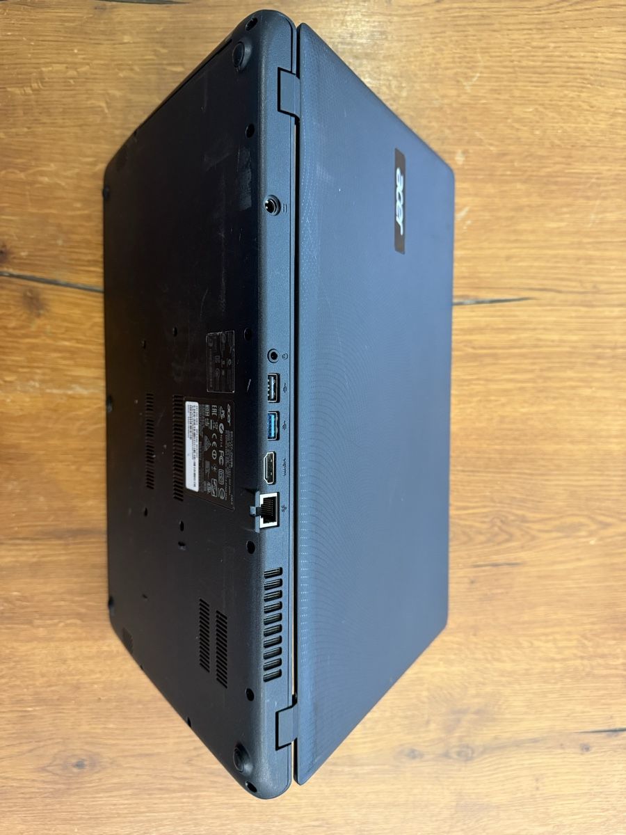Acer Notebooks: Acer Aspire ES1-520 – Defekt aus Riddes von pan_jbg8 6
