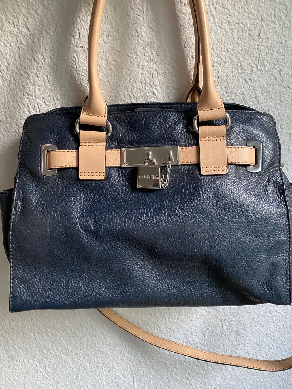 Calvin Klein Taschen für Damen: Handtasche Calvin Klein Vintage – Gebraucht aus Bern von bur_hm92