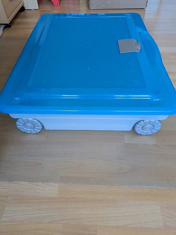 Behälter & Ähnliches: Unterbett Box auf Räder – Gebraucht aus Zufikon von Baum03