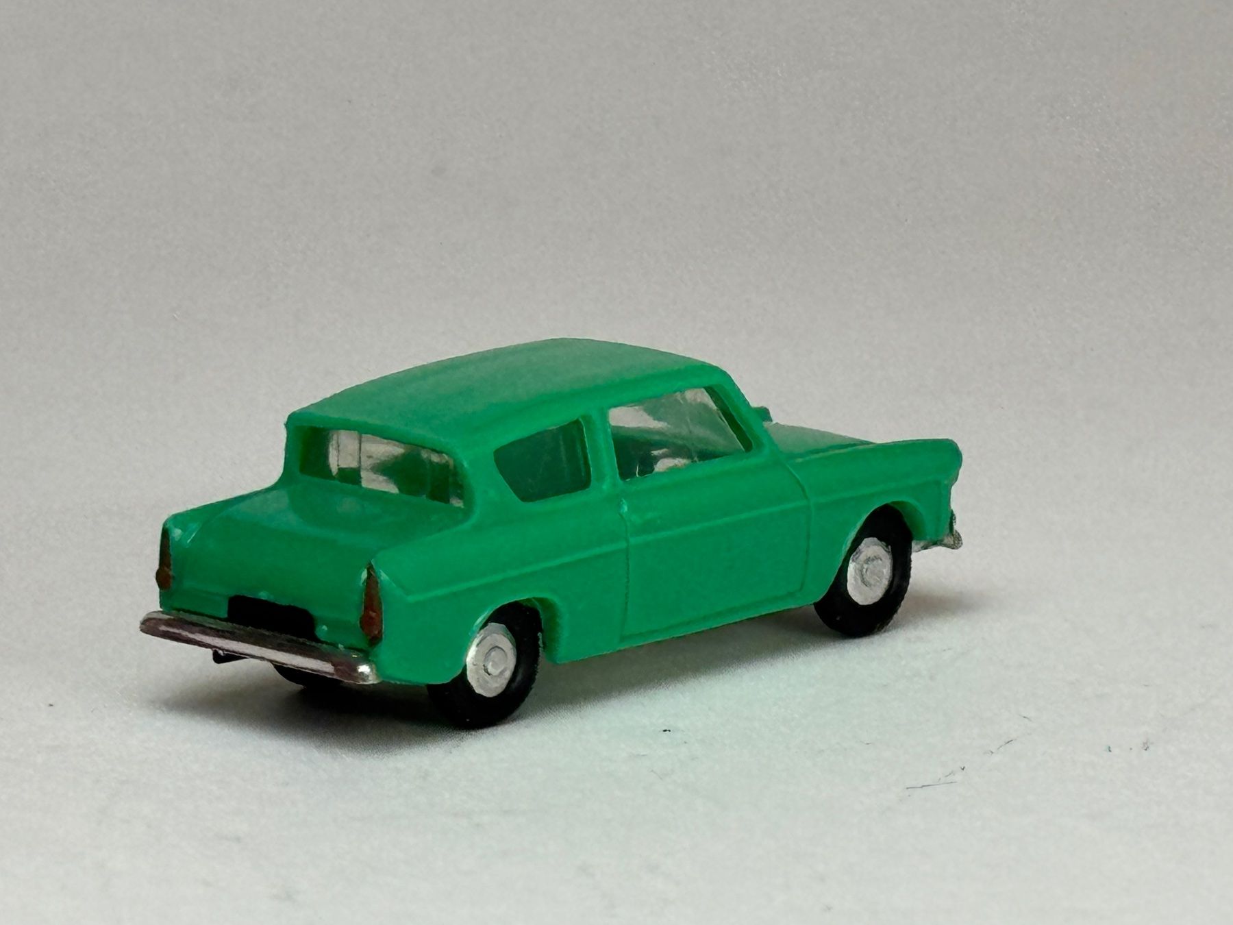 Modellautos: Minix Ford Anglia leuchtgrün – Gebraucht aus Elm von Wikmtz 1