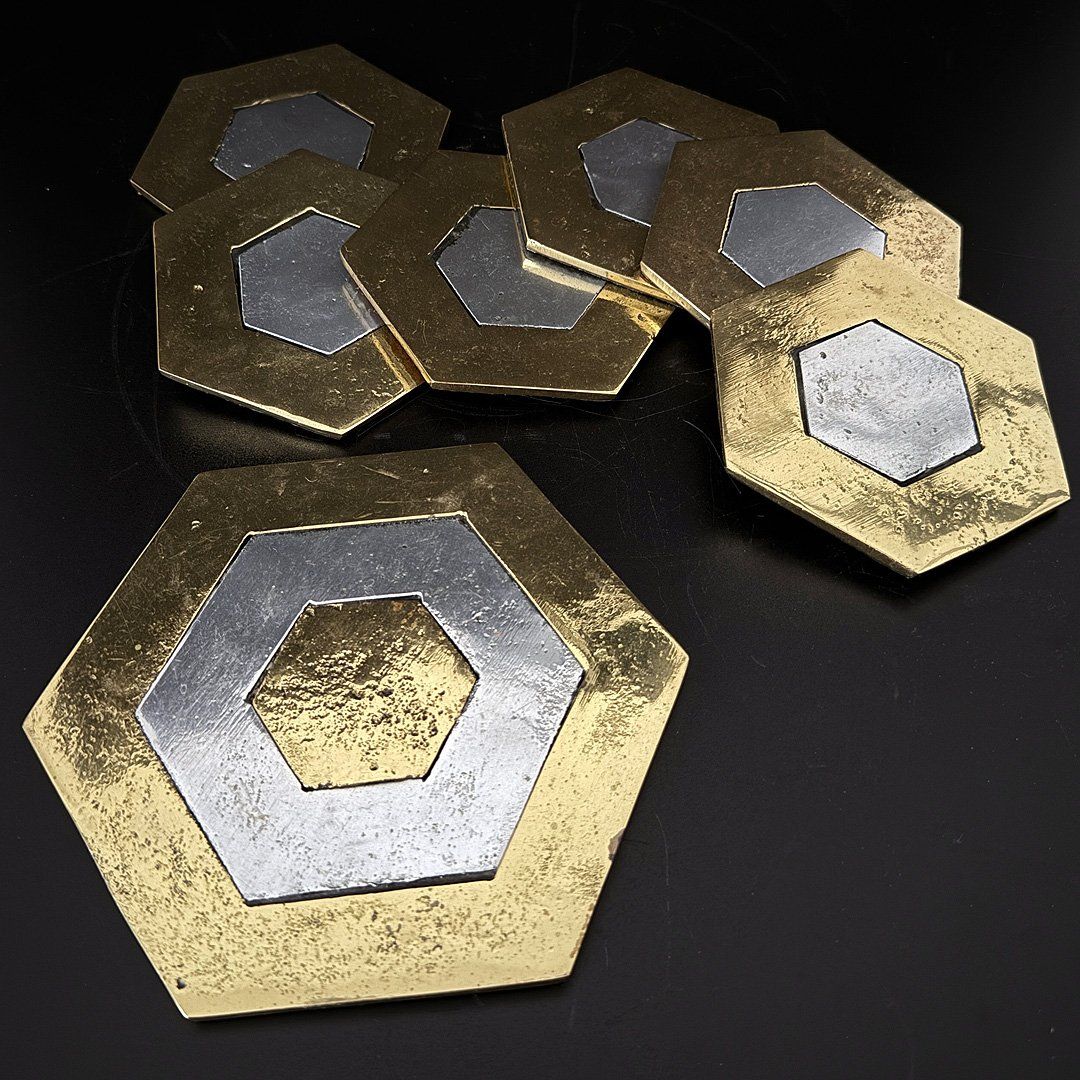 Untersetzer: David Marshall Brutalist Hexagon Designer Untersetzer Set – Gebraucht aus Luzern von Eukalyptus 1