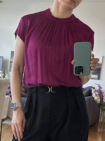 s.Oliver Black Label Blouse  Berry/Fuchsia  Size S