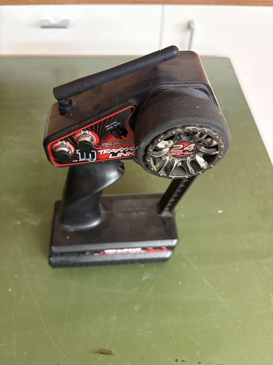 Traxxas Modellismo RC: Traxxas e Revo 1:8 – Usato da Wolhusen venduto da hcl 3