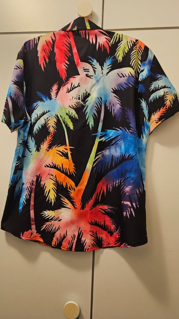 Camicie: Camicia uomo tg.L poliestere "palme" – Usato da Melano venduto da H-Sara 1