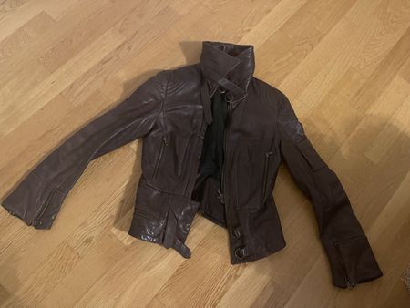 Lederjacke cool Gr. 36 EU Strenesse