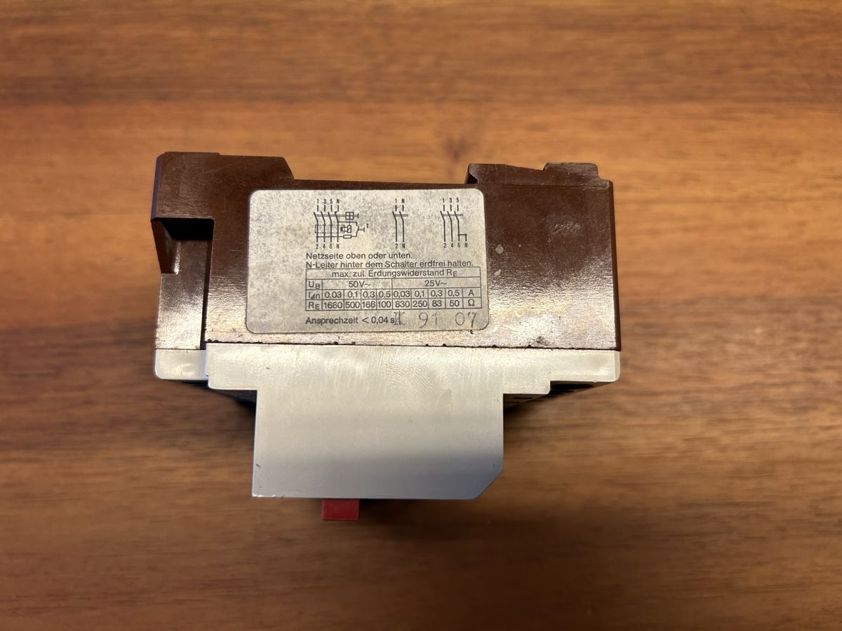 Elektronikbauteile: FI-Schutzschalter – Gebraucht aus Dürrenäsch von chinook65 3