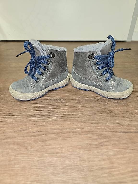 Scarpe per ragazzi: Superdry Winterschuhe – Usato da Riedholz venduto da StefanieKaiser