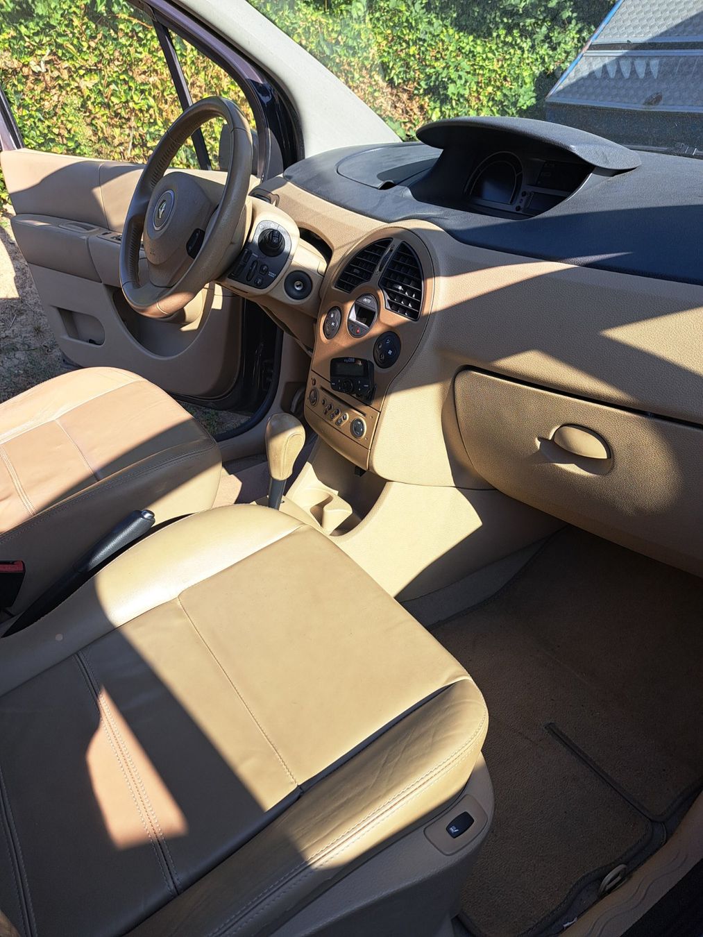 Renault Automobili: Renault Modus 1.6 Initiale Paris automat – Usato da Weinfelden venduto da Thurgau7 3
