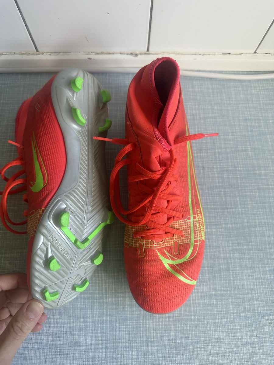 Herrenschuhe: Fußballschuhe – Gebraucht aus Zürich von Michael-Berger 1