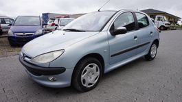 Peugeot 206 mit 179'964 km ab nur CHF 1.-