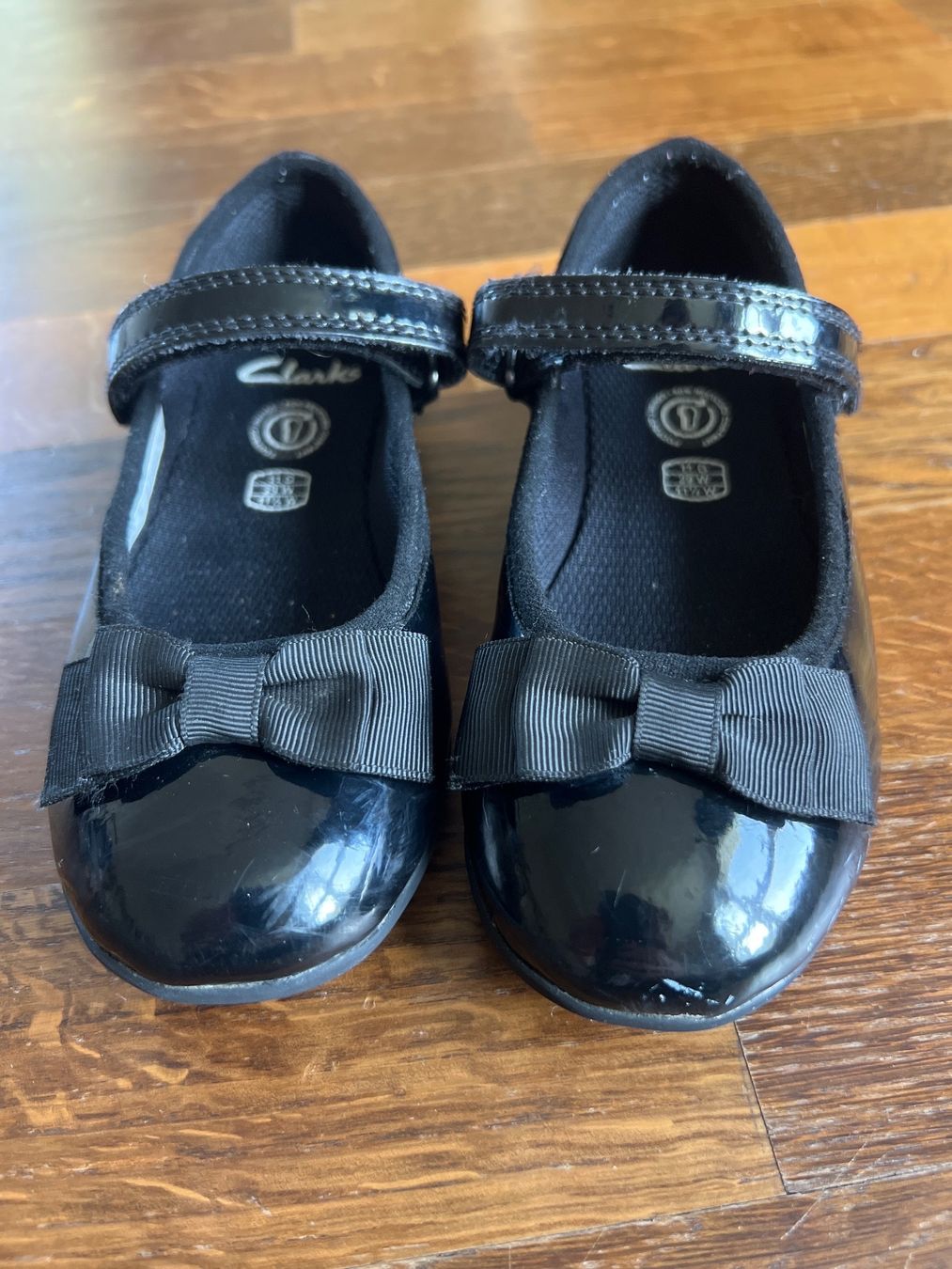 Clarks Schuhe für Mädchen: Clarks Schuhe 29 – Gebraucht aus Adliswil von youngbee 2