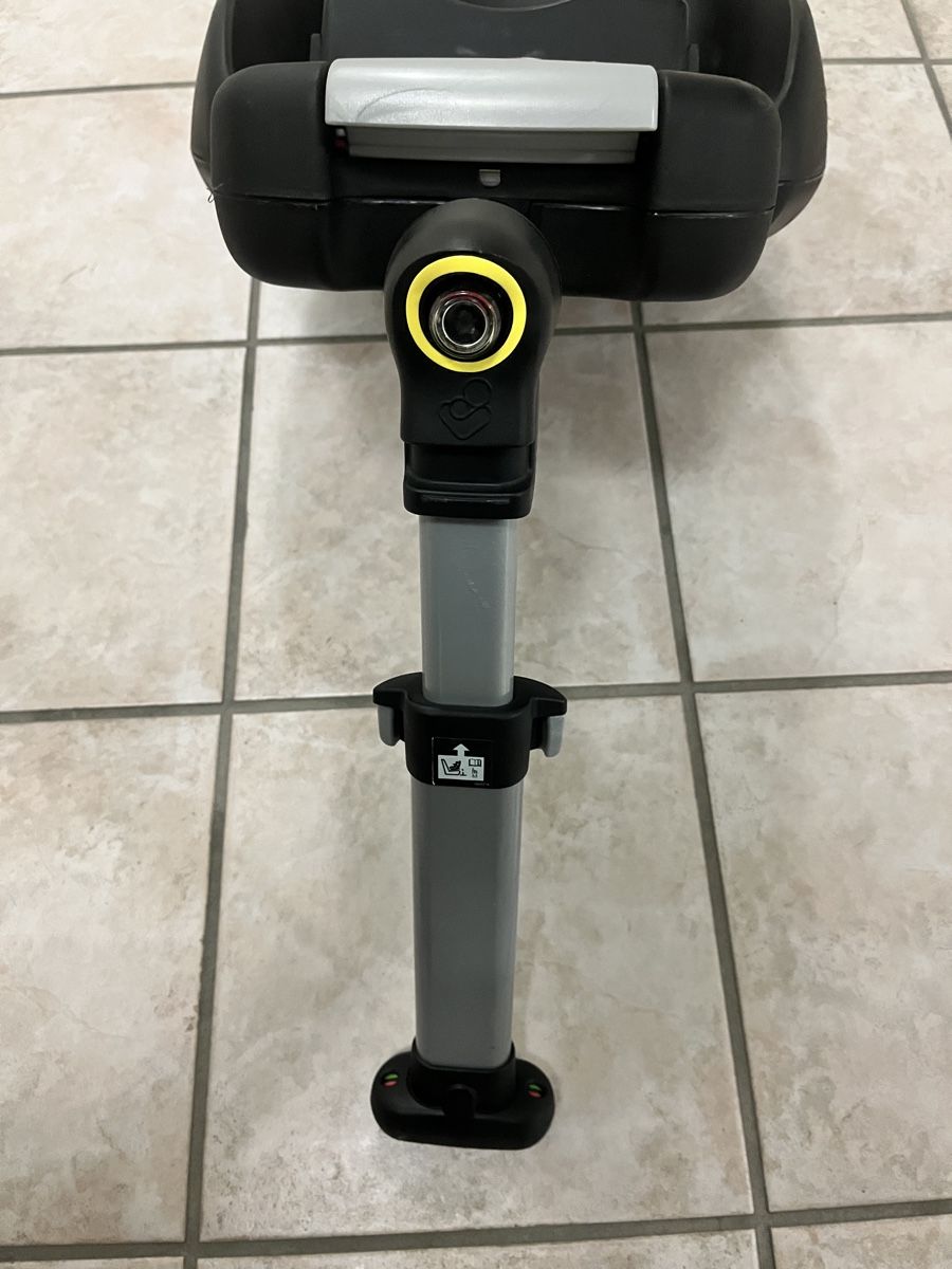 Maxi-Cosi Seggiolini per auto: Isofix Station Maxi Cosi – Usato da Rheinfelden venduto da piler 1