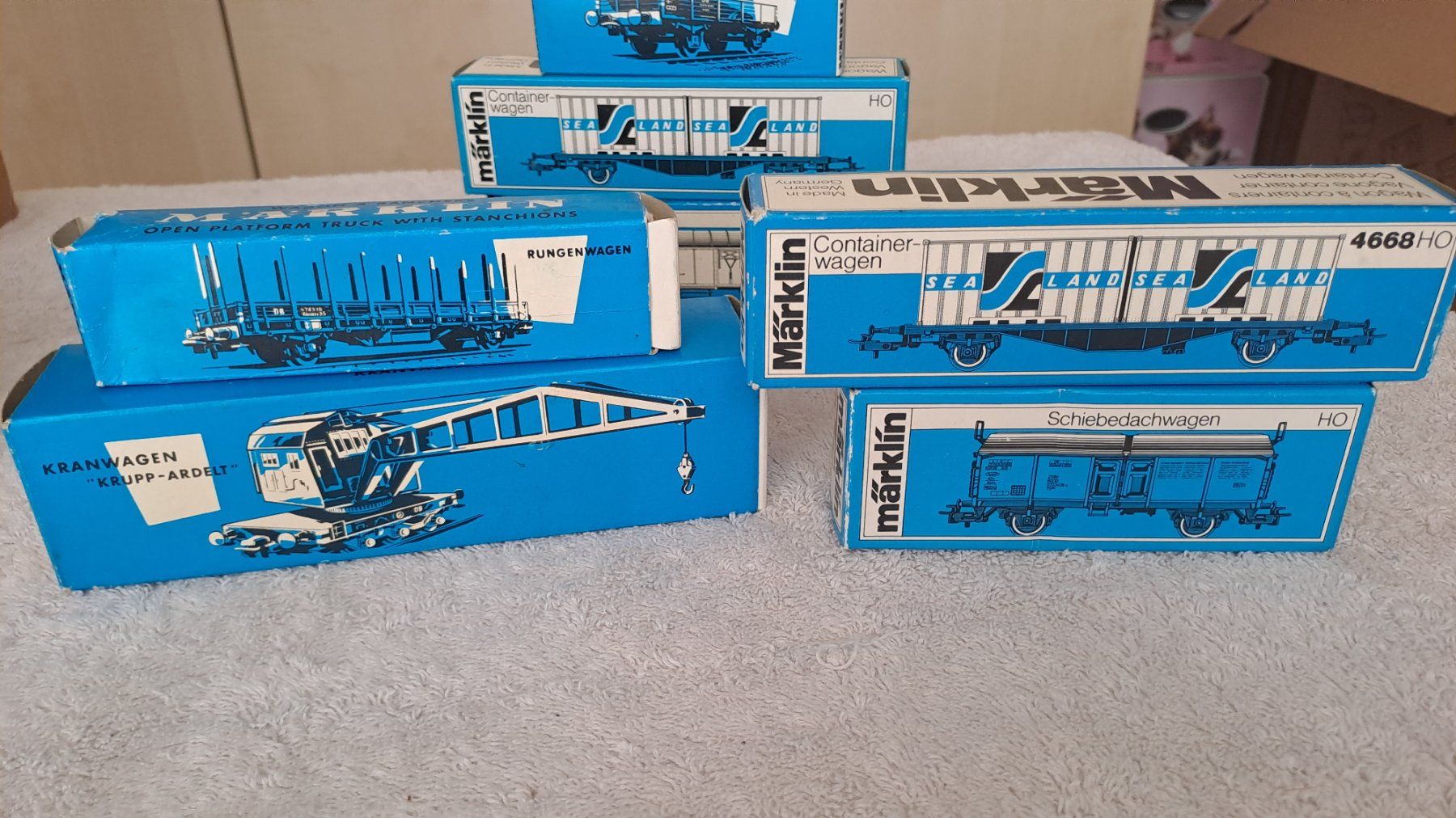 Märklin Modellini di ferrovie: Märklin 9 verschiedene Güterwagen H0 WS/21 – Usato da Winterthur venduto da Riebeli333 2