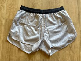 H&M Sport Shorts, Gr. 42, Silber Neu!