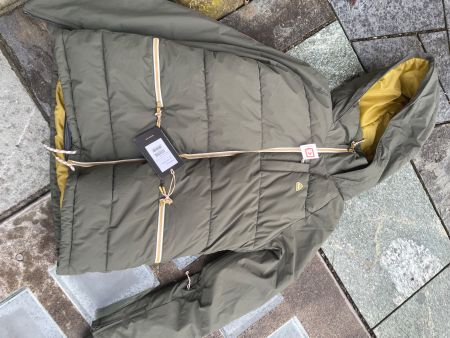 Burton Damen Skijacke Winterjacke