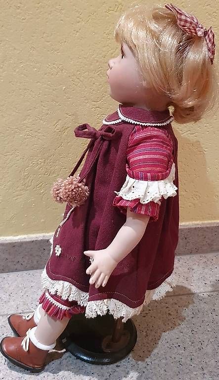 Puppen: Porzellan-Puppe auf Ständer – Neu (gemäss Beschreibung) aus Unterentfelden von LookoutMt 3
