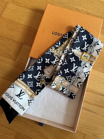 Louis Vuitton Foulard